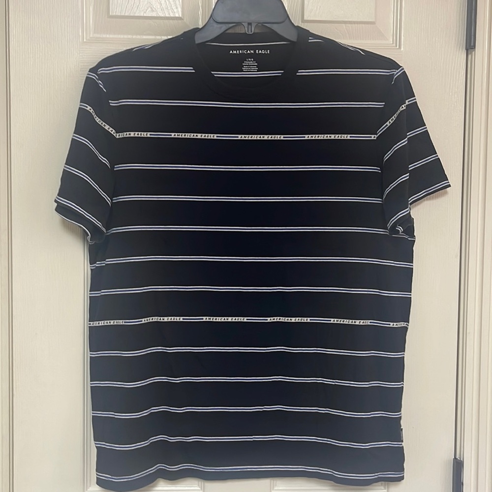 American Eagle standard fit. Size large shirt.